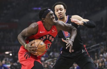  范弗里特三分箭如雨下，猛龙客场大胜黄蜂止连败  