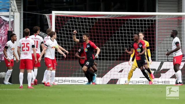 莱比锡古拉茨单刀直入破门,德甲反击战术演绎经典案例  莱比锡古拉茨单刀直入破门,德甲反击战术演绎经典案例