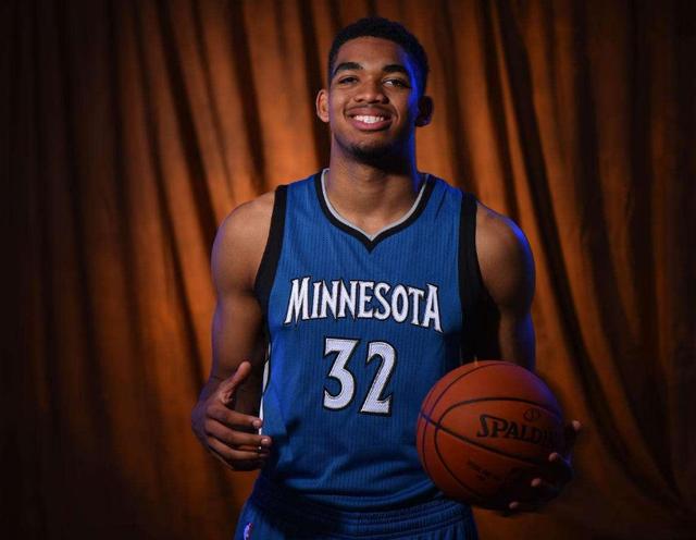 唐斯内外开花砍高分,森林狼双加时击败黄蜂  唐斯内外开花砍高分,森林狼双加时击败黄蜂